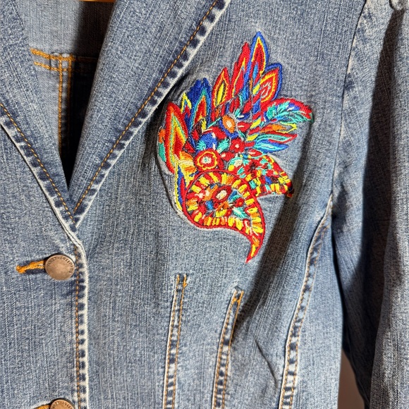 Parallel Blue Denim Jacket with Colorful Embroidery - Picture 4 of 5